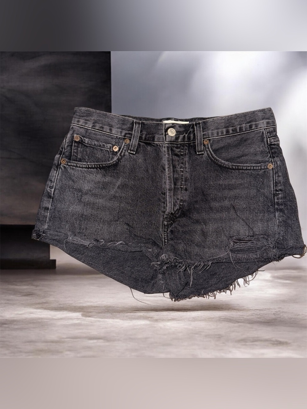 AGOLDE Parker Black Distressed High Rise Cutoff Denim Shorts Size 26 Like New